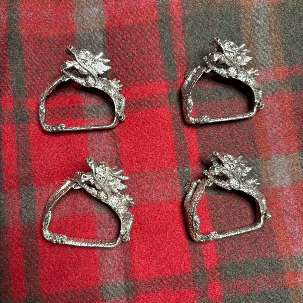 Extremely RARE Arthur Court  Dragon Napkin Rings -Set of 4 - Picture 2 of 13